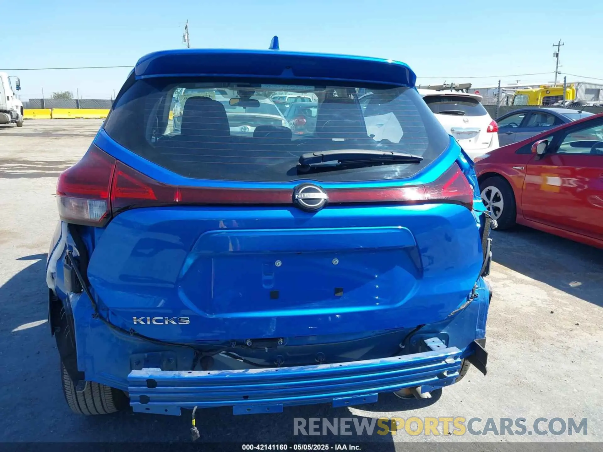 17 Photograph of a damaged car 3N1CP5BV1RL529135 NISSAN KICKS 2024