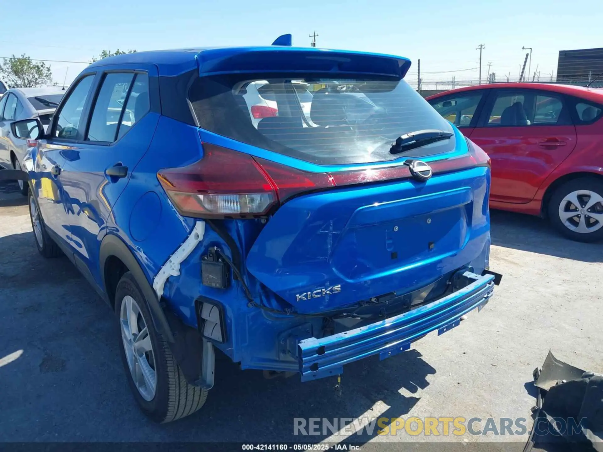 18 Photograph of a damaged car 3N1CP5BV1RL529135 NISSAN KICKS 2024