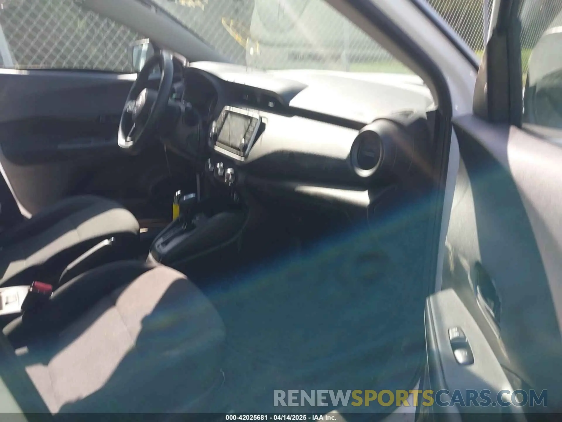 5 Photograph of a damaged car 3N1CP5BV1RL534156 NISSAN KICKS 2024