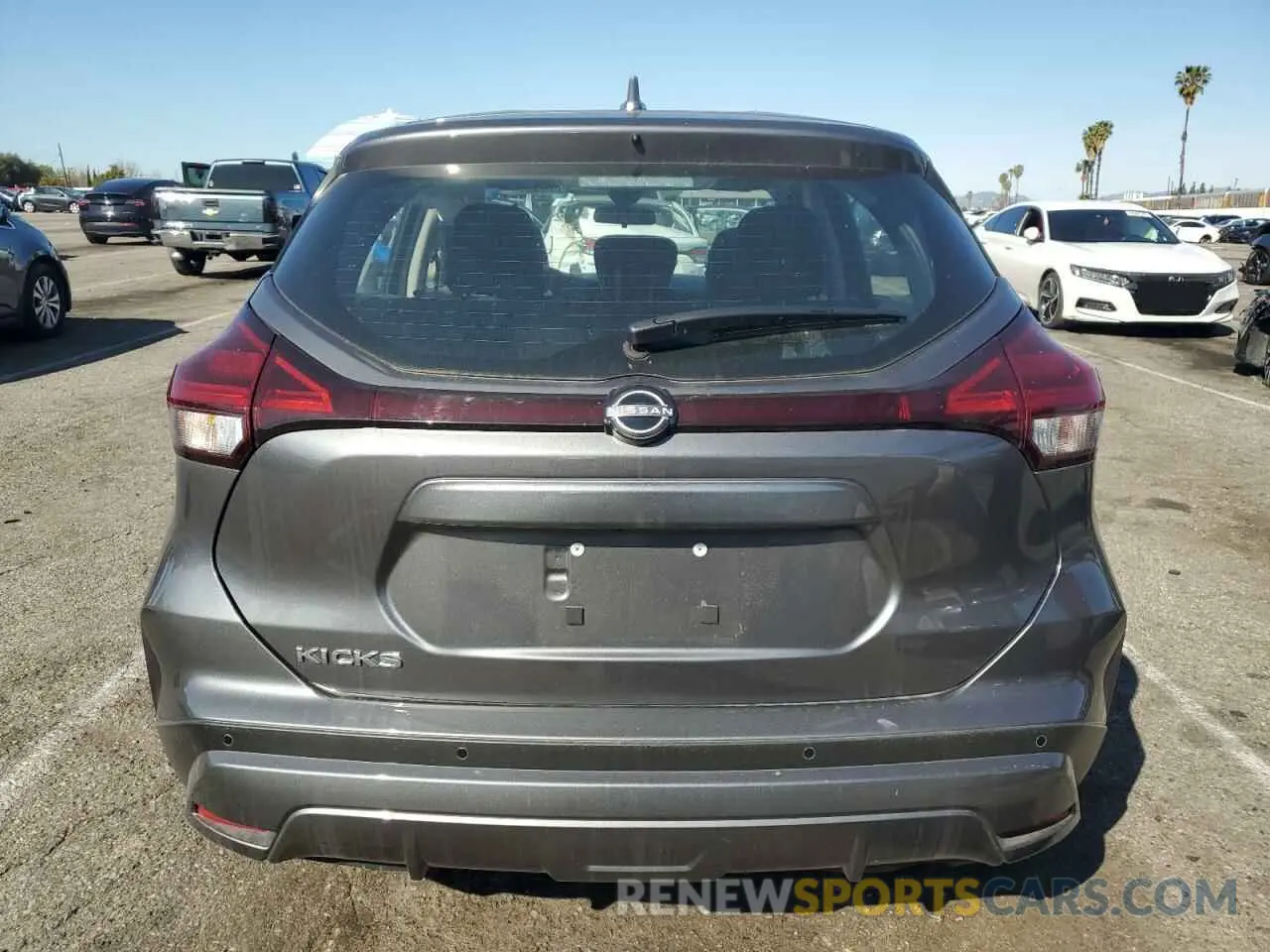 6 Photograph of a damaged car 3N1CP5BV1RL539583 NISSAN KICKS 2024