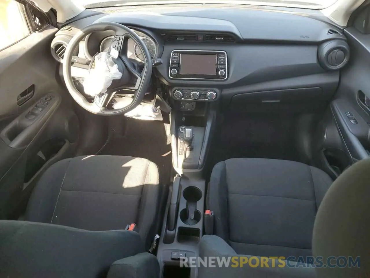 8 Photograph of a damaged car 3N1CP5BV1RL539583 NISSAN KICKS 2024