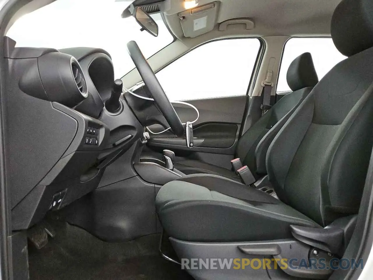 7 Photograph of a damaged car 3N1CP5BV1RL560613 NISSAN KICKS 2024
