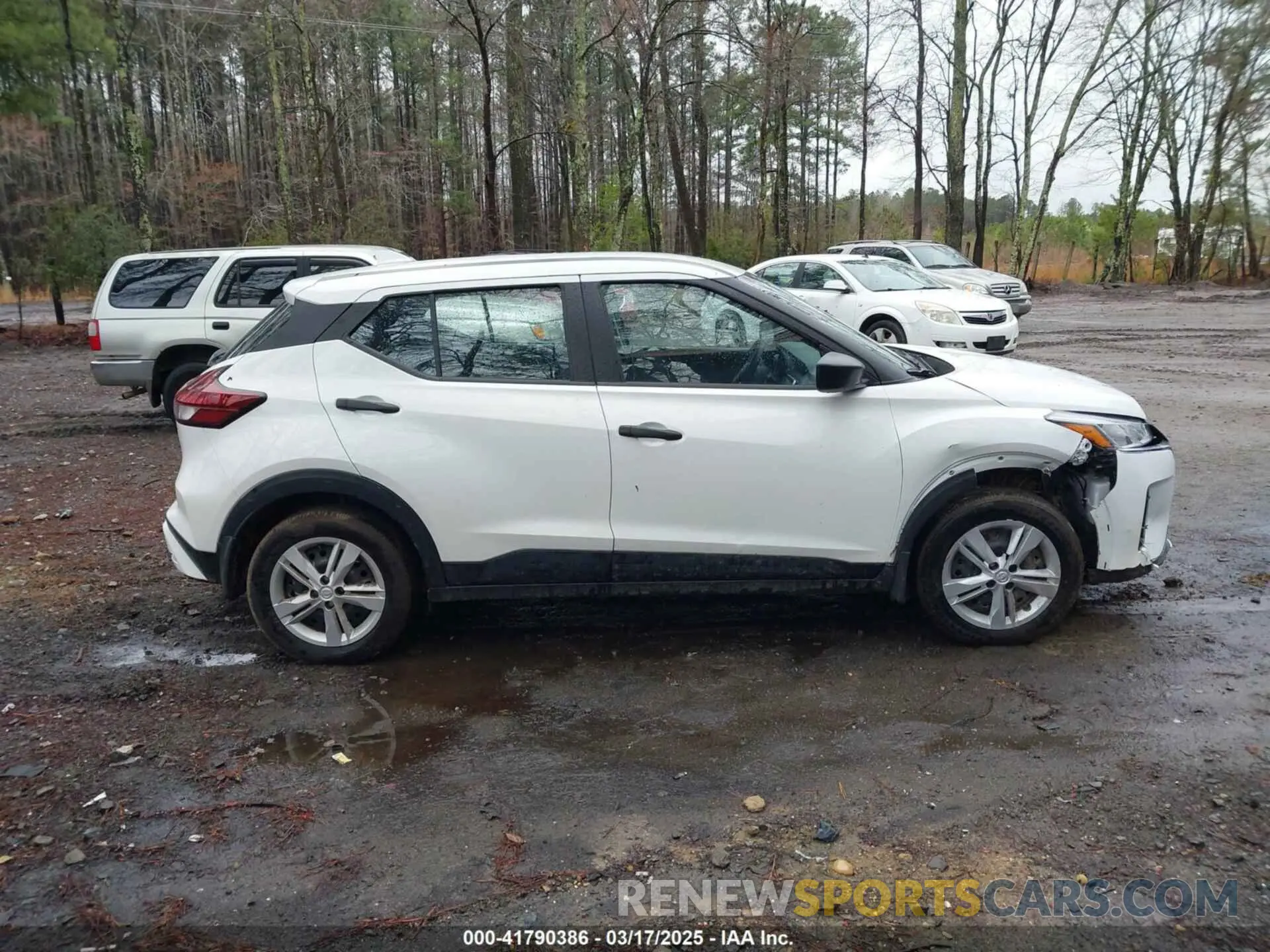 13 Photograph of a damaged car 3N1CP5BV1RL576973 NISSAN KICKS 2024