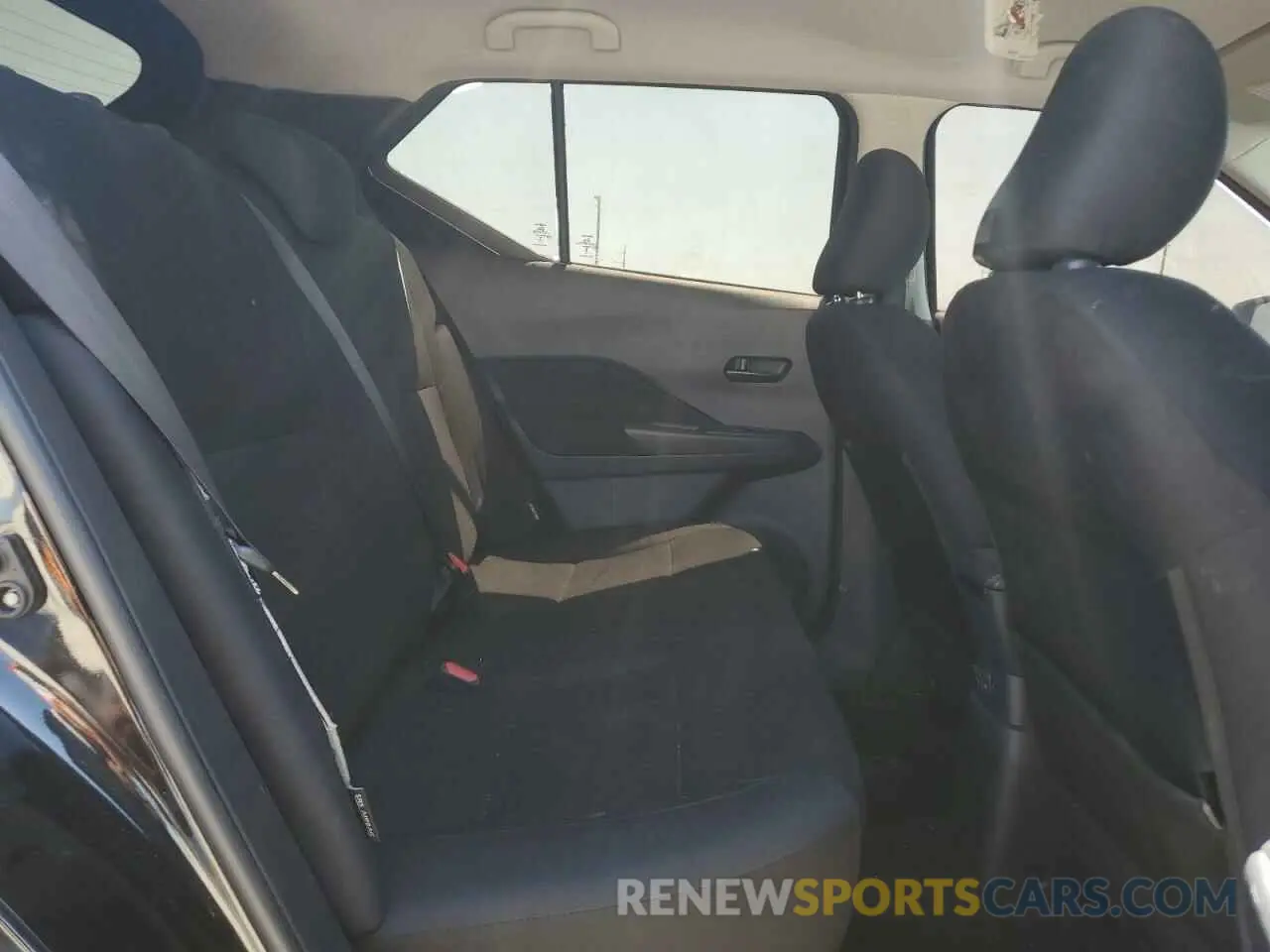 11 Photograph of a damaged car 3N1CP5BV1RL577962 NISSAN KICKS 2024