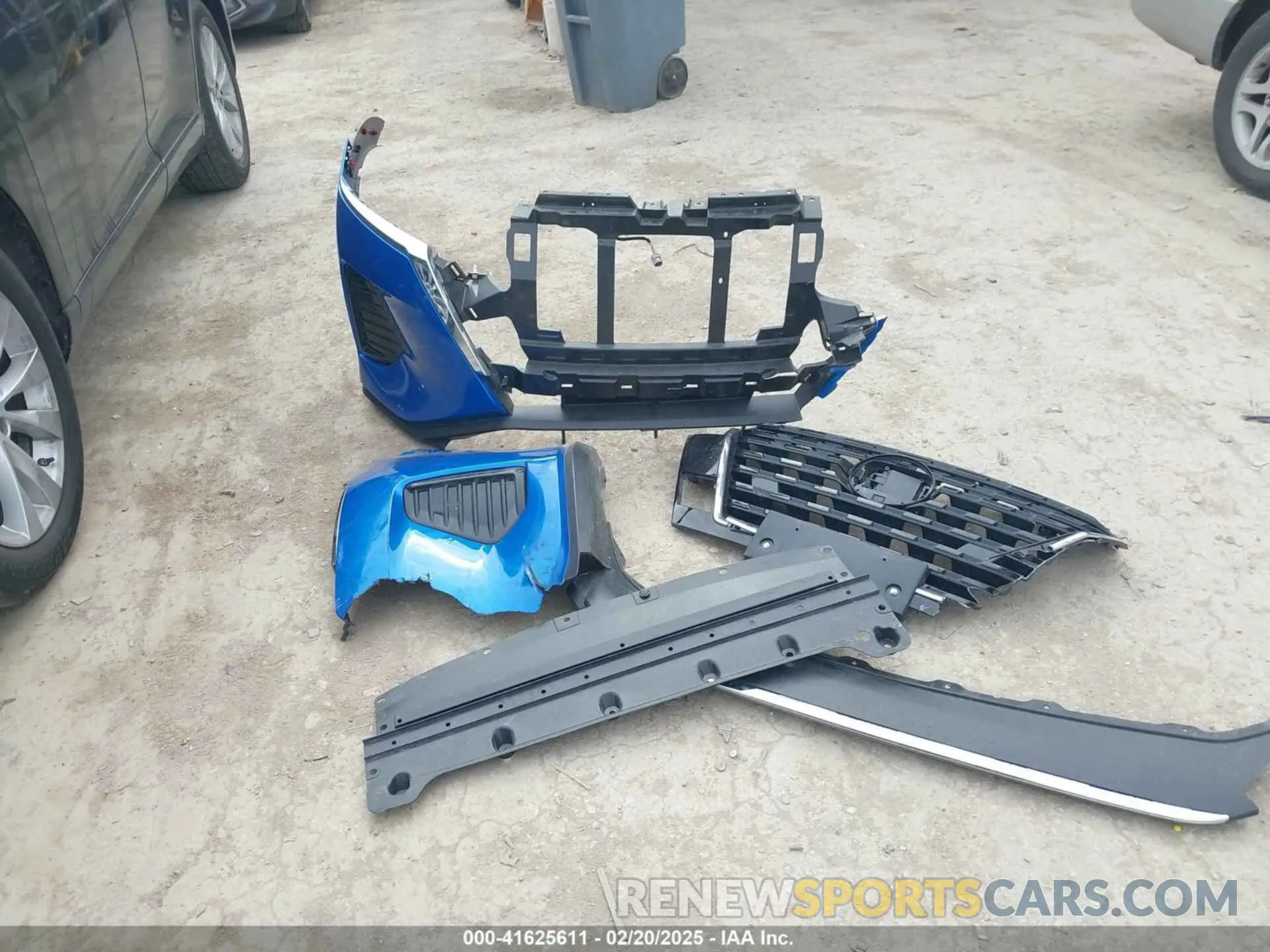 12 Photograph of a damaged car 3N1CP5BV1RL579324 NISSAN KICKS 2024