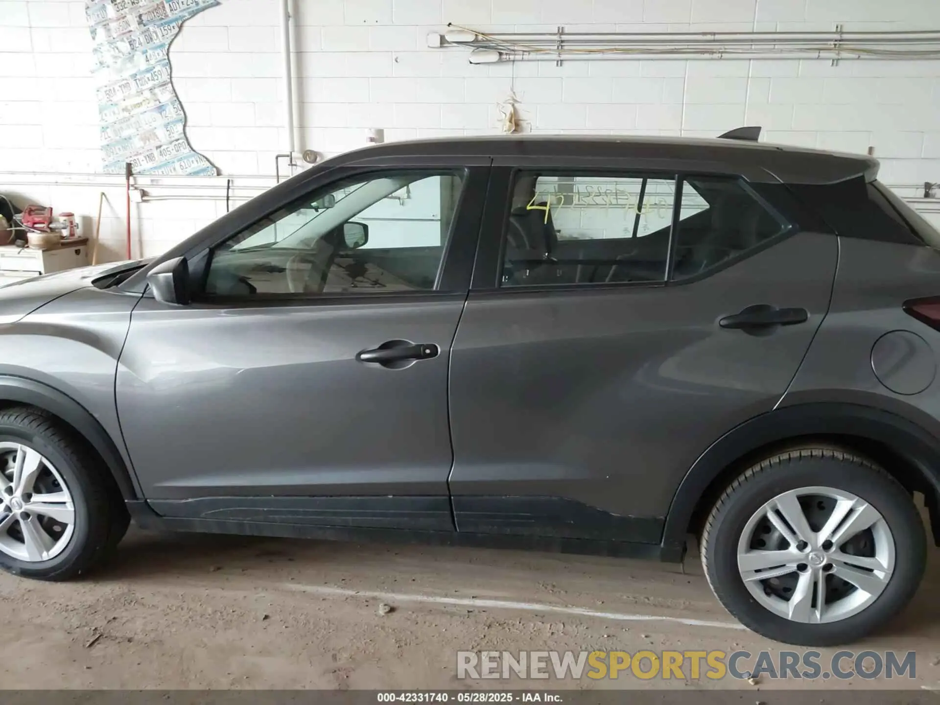 14 Photograph of a damaged car 3N1CP5BV3RL472386 NISSAN KICKS 2024