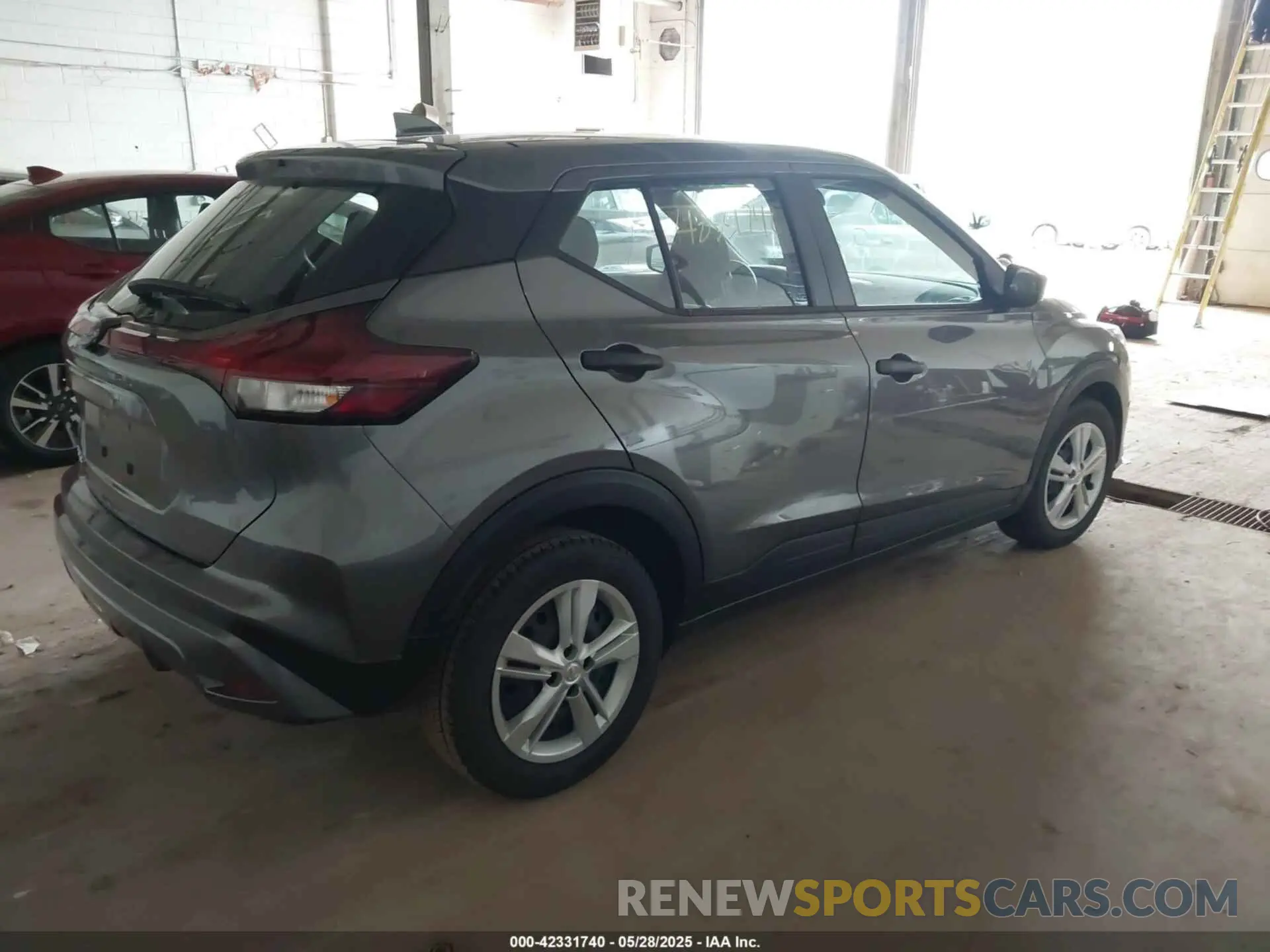 4 Photograph of a damaged car 3N1CP5BV3RL472386 NISSAN KICKS 2024