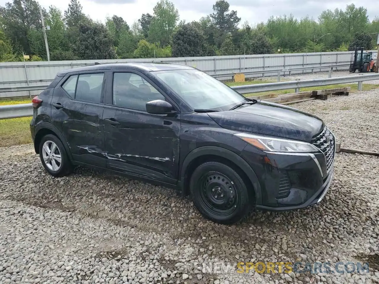4 Photograph of a damaged car 3N1CP5BV3RL538516 NISSAN KICKS 2024