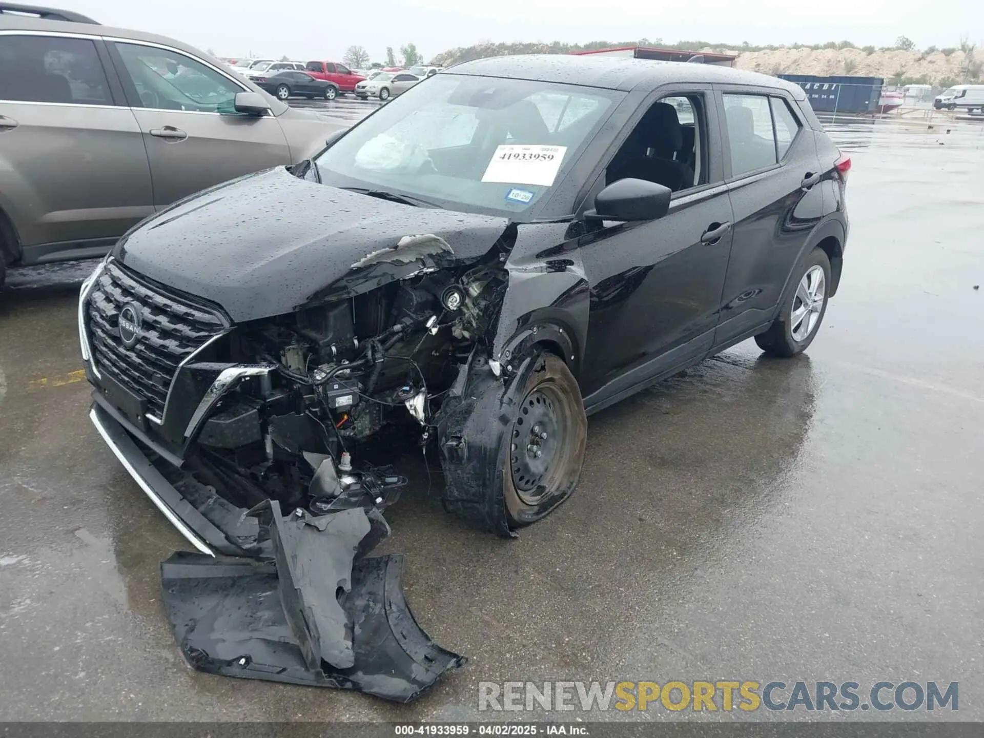 2 Photograph of a damaged car 3N1CP5BV3RL577543 NISSAN KICKS 2024