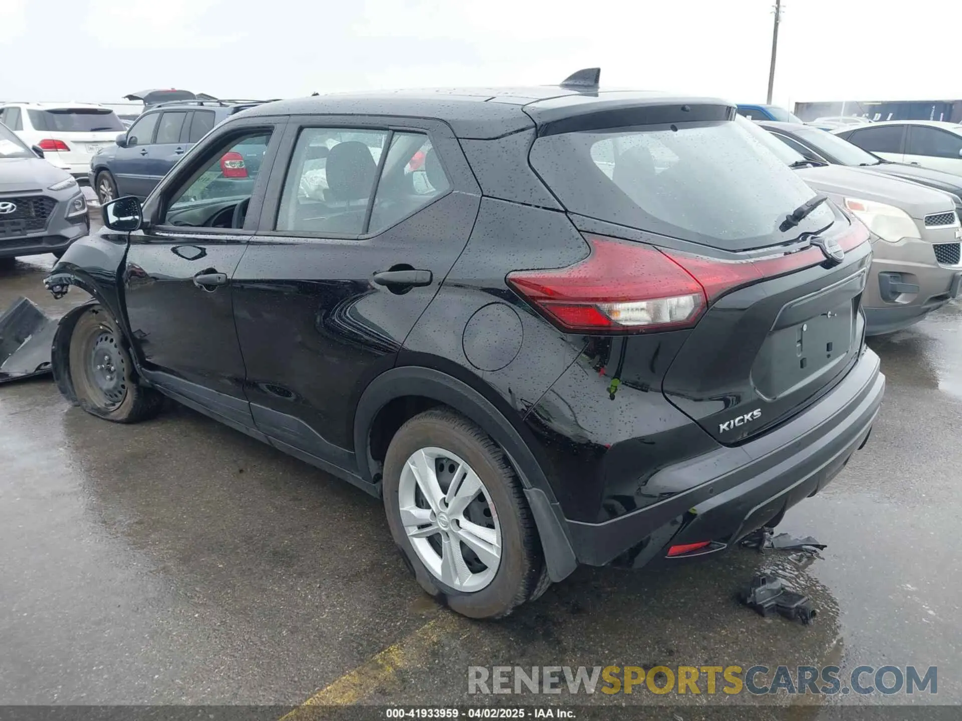 3 Photograph of a damaged car 3N1CP5BV3RL577543 NISSAN KICKS 2024