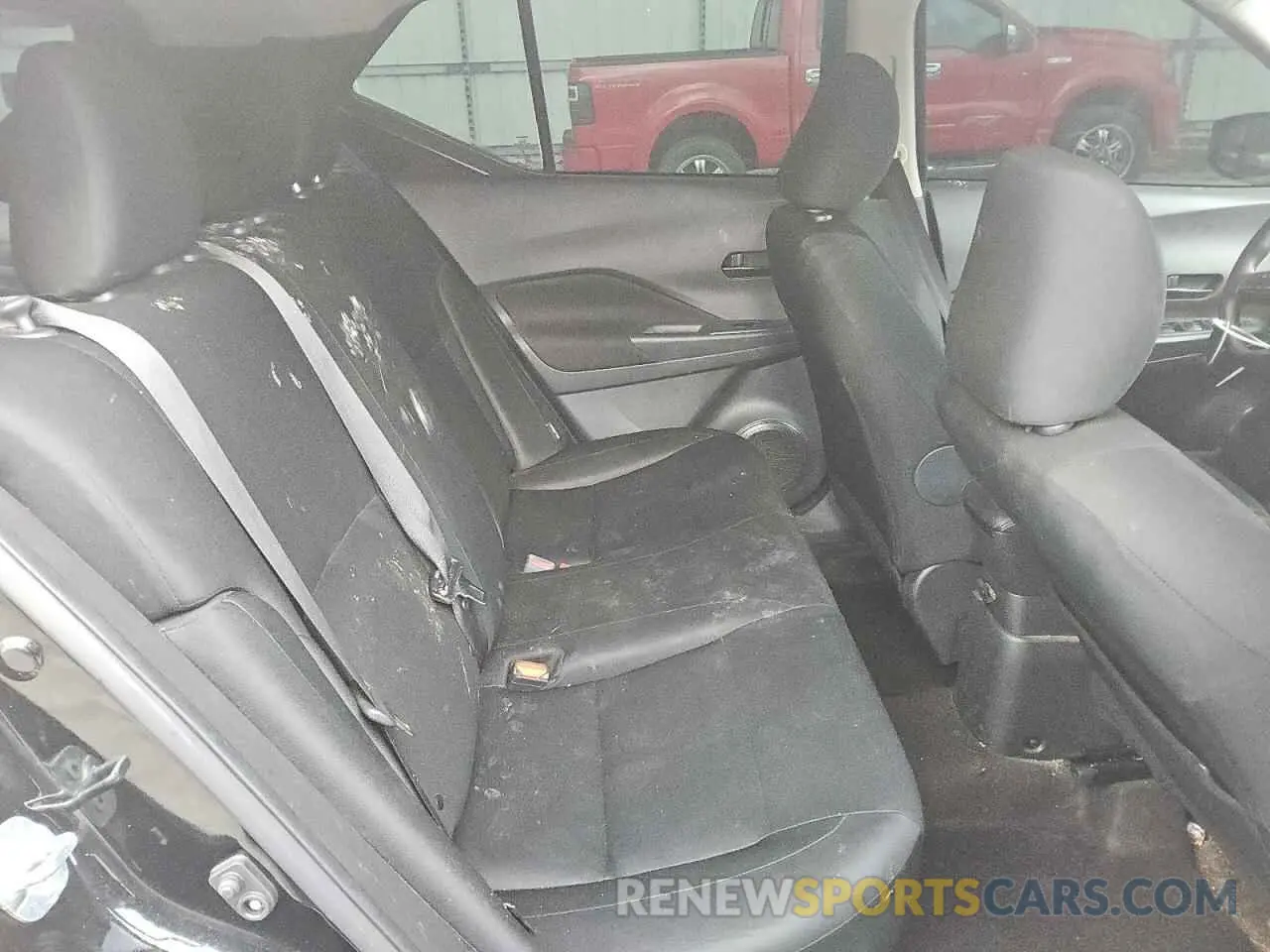 11 Photograph of a damaged car 3N1CP5BV4RL471067 NISSAN KICKS 2024
