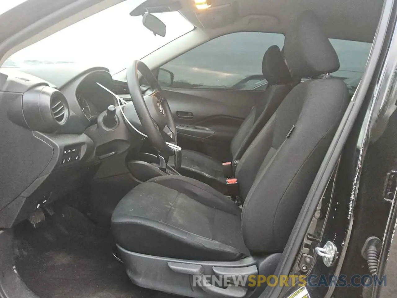 7 Photograph of a damaged car 3N1CP5BV4RL471067 NISSAN KICKS 2024