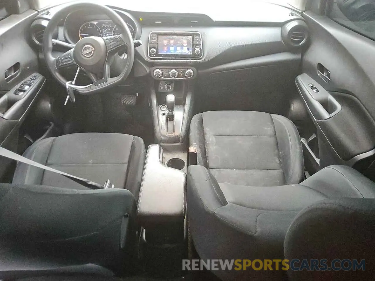 8 Photograph of a damaged car 3N1CP5BV4RL471067 NISSAN KICKS 2024