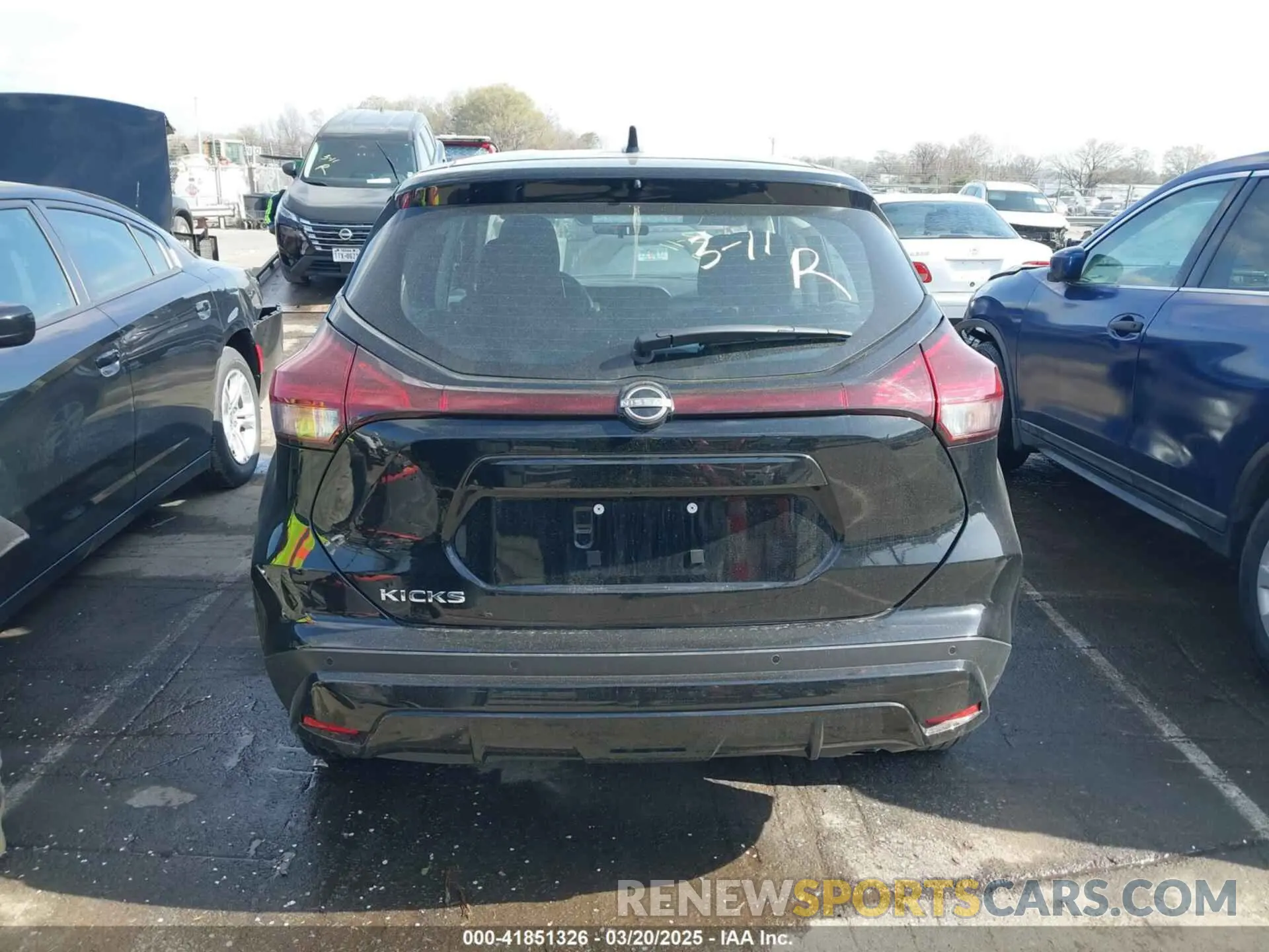 16 Photograph of a damaged car 3N1CP5BV4RL551632 NISSAN KICKS 2024