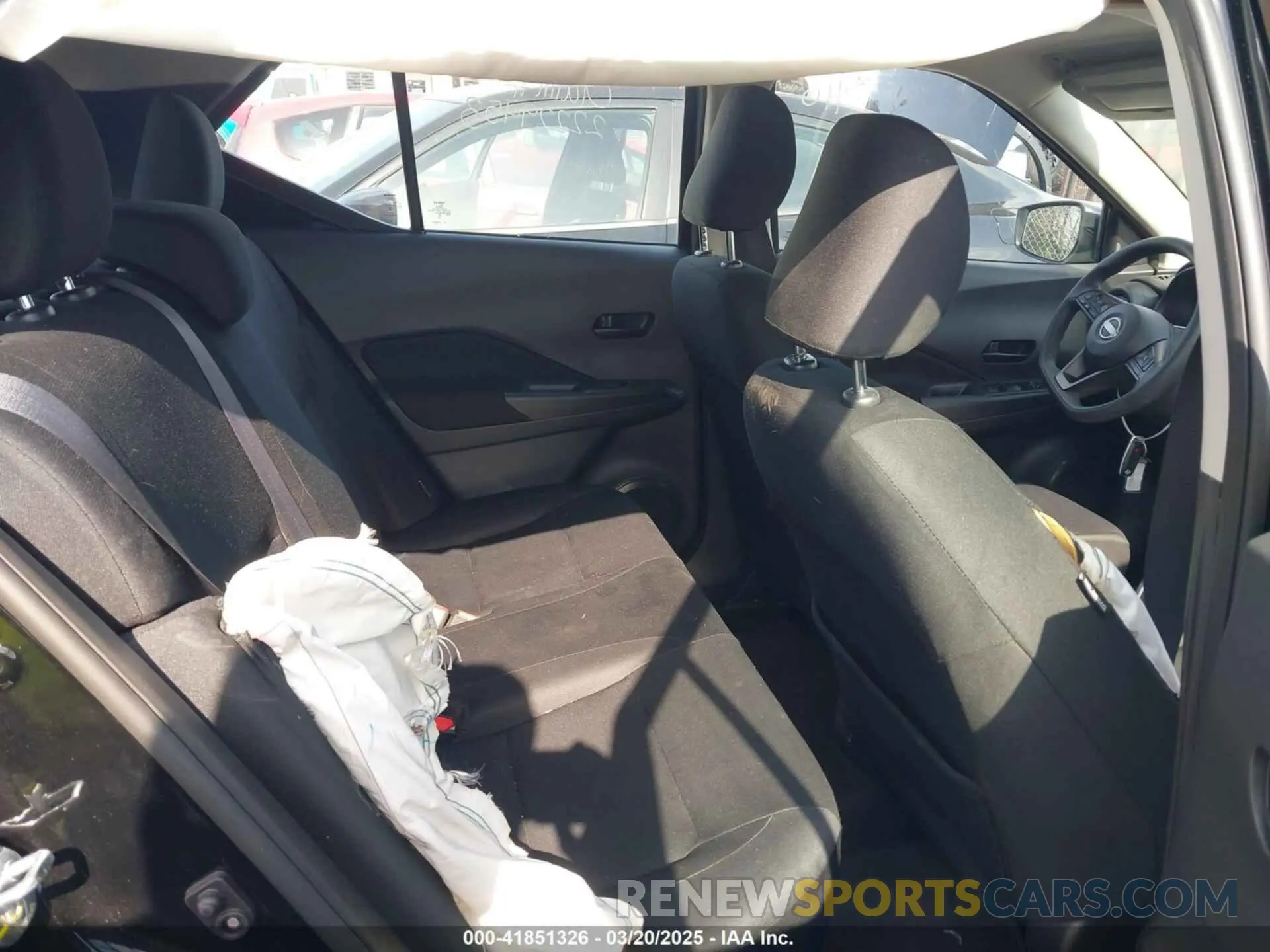 8 Photograph of a damaged car 3N1CP5BV4RL551632 NISSAN KICKS 2024