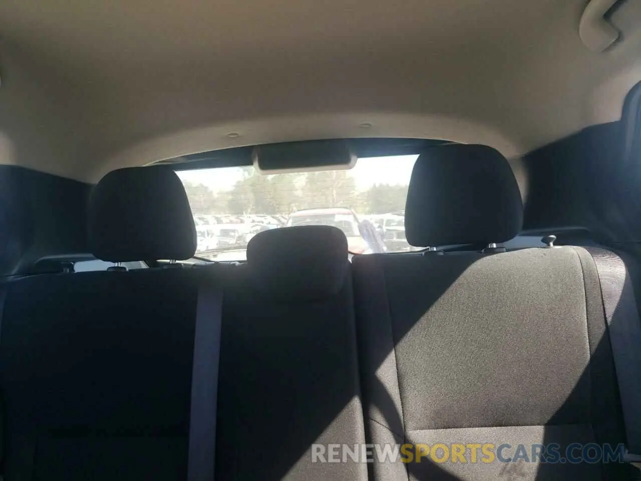 10 Photograph of a damaged car 3N1CP5BV4RL584114 NISSAN KICKS 2024