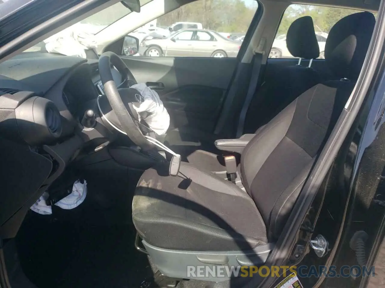 7 Photograph of a damaged car 3N1CP5BV4RL584114 NISSAN KICKS 2024