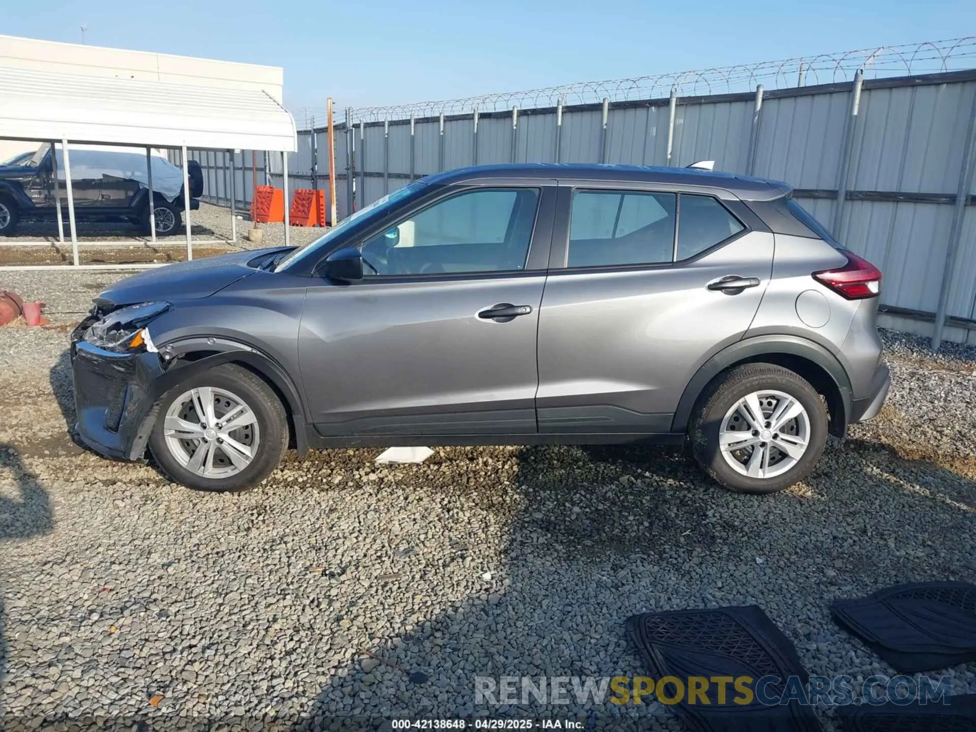 14 Photograph of a damaged car 3N1CP5BV4RL584579 NISSAN KICKS 2024