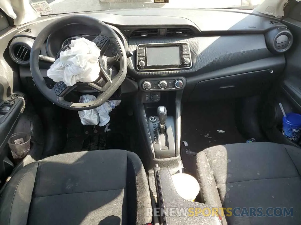 8 Photograph of a damaged car 3N1CP5BV6RL473354 NISSAN KICKS 2024