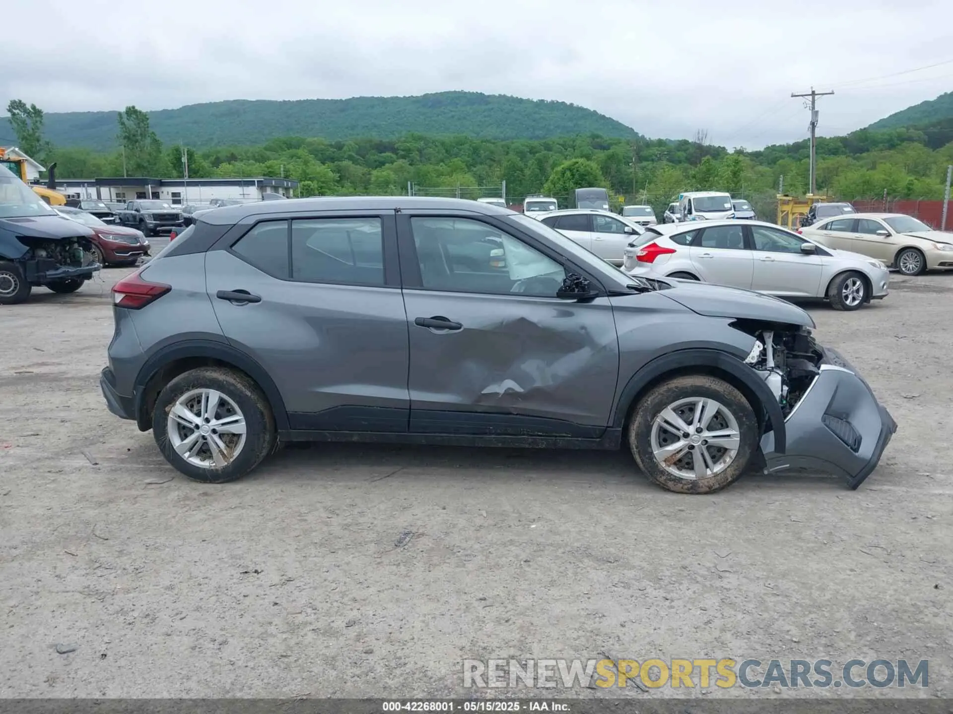 14 Photograph of a damaged car 3N1CP5BV6RL508247 NISSAN KICKS 2024
