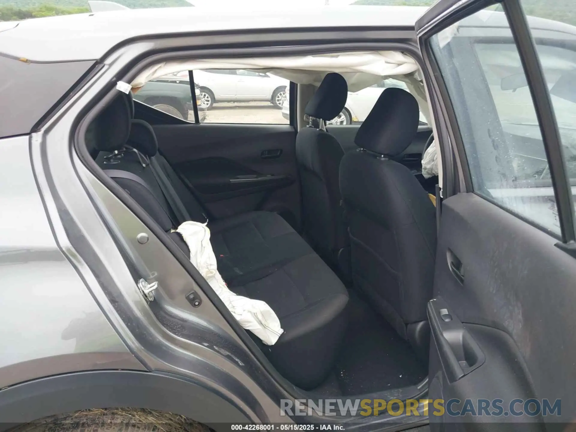 8 Photograph of a damaged car 3N1CP5BV6RL508247 NISSAN KICKS 2024