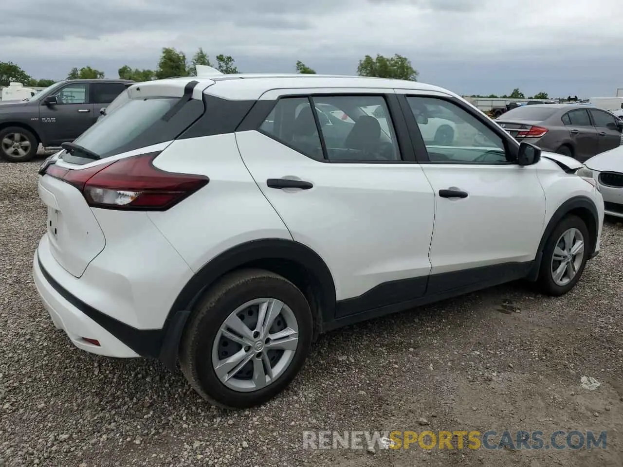 3 Photograph of a damaged car 3N1CP5BV6RL547176 NISSAN KICKS 2024