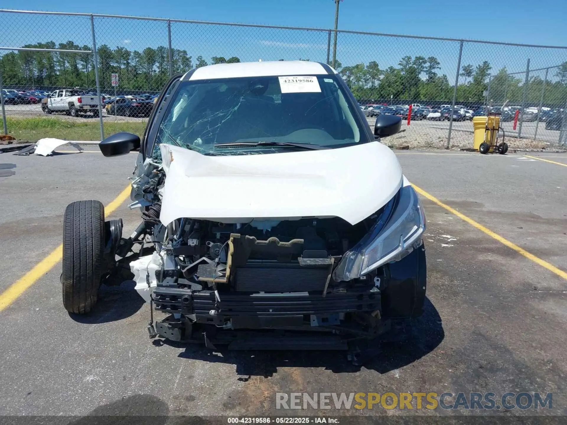 12 Photograph of a damaged car 3N1CP5BV6RL548666 NISSAN KICKS 2024