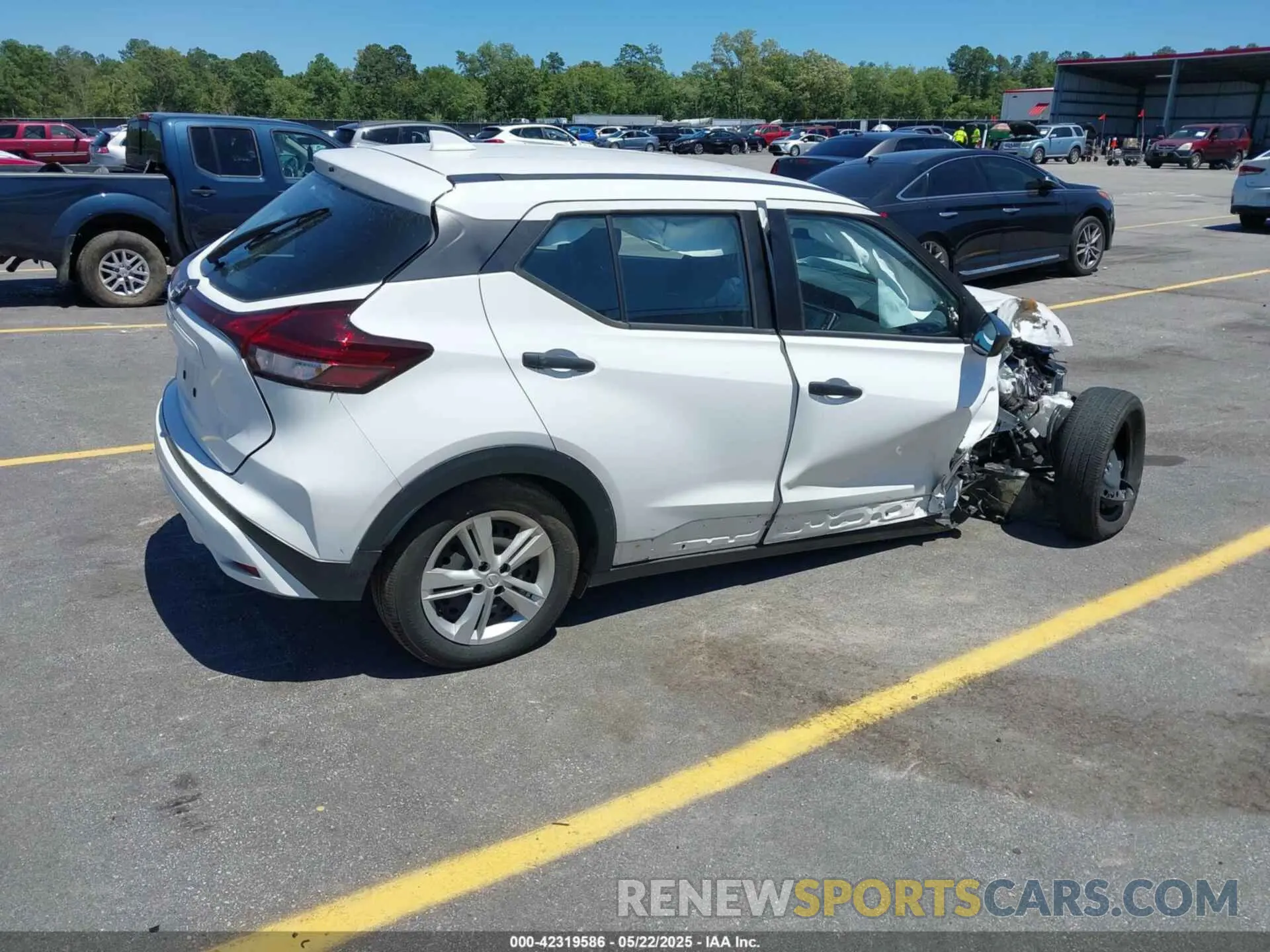 4 Photograph of a damaged car 3N1CP5BV6RL548666 NISSAN KICKS 2024