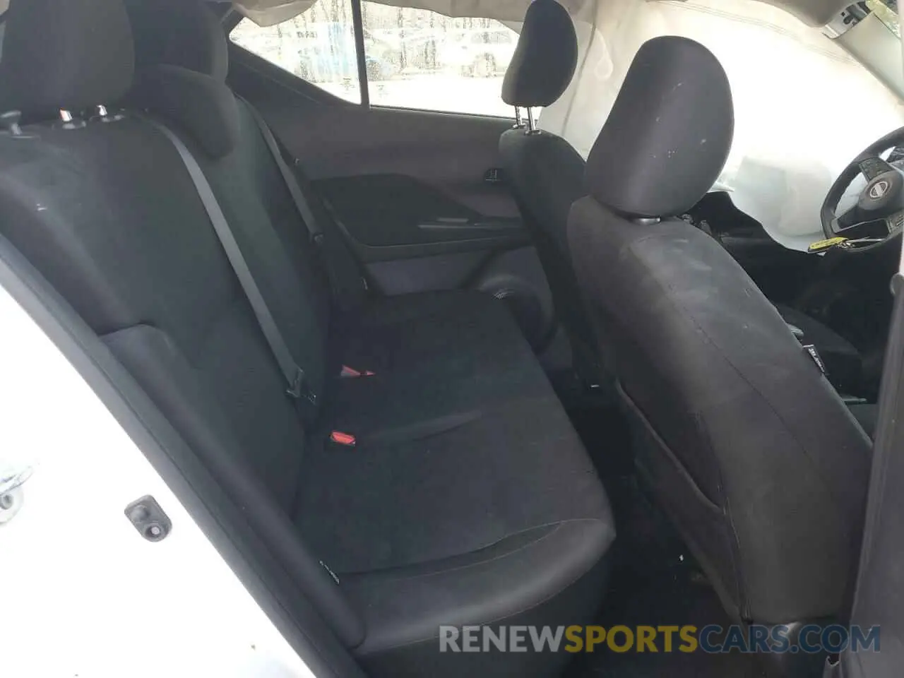 11 Photograph of a damaged car 3N1CP5BV6RL552121 NISSAN KICKS 2024