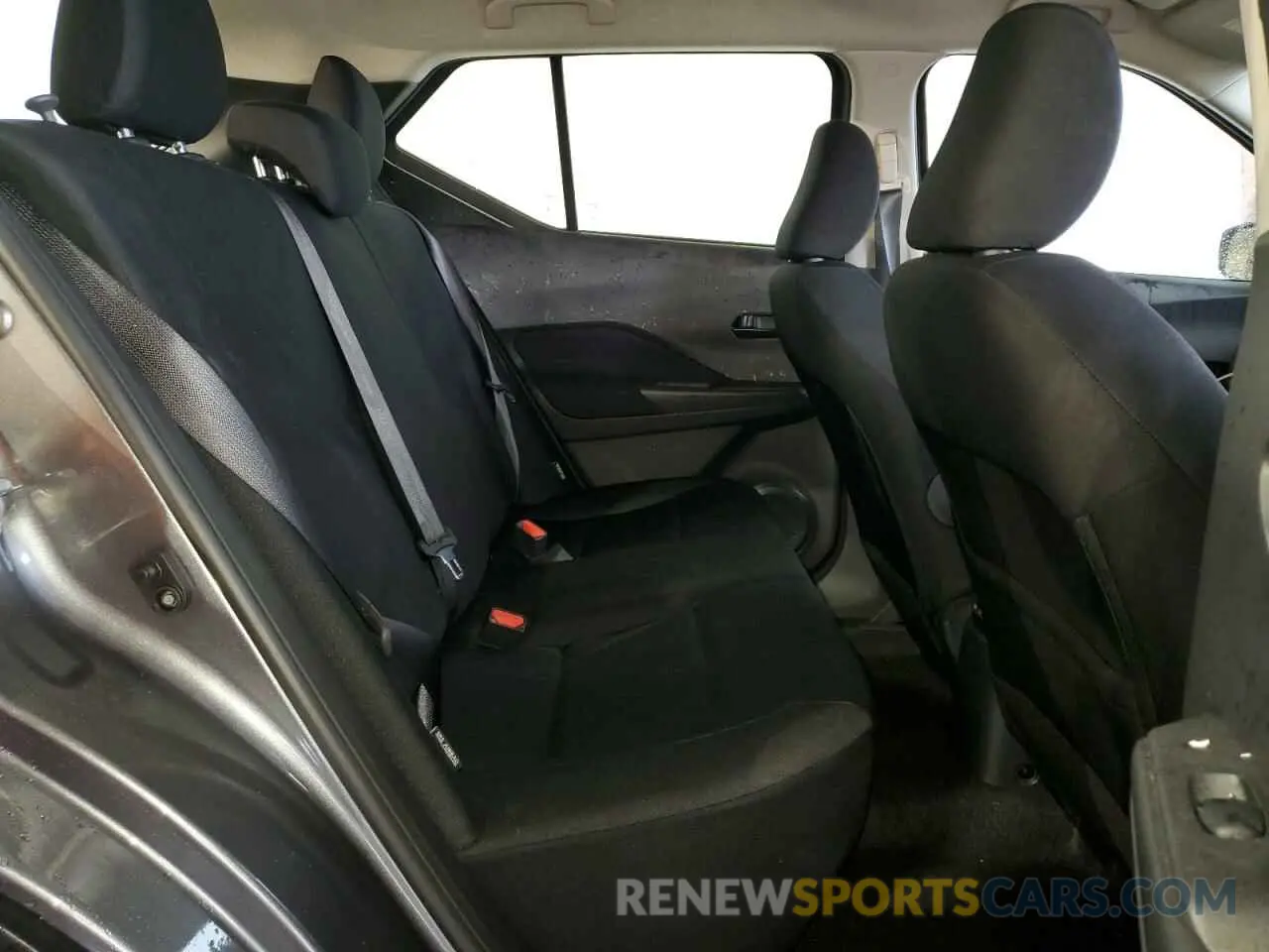 11 Photograph of a damaged car 3N1CP5BV6RL578945 NISSAN KICKS 2024