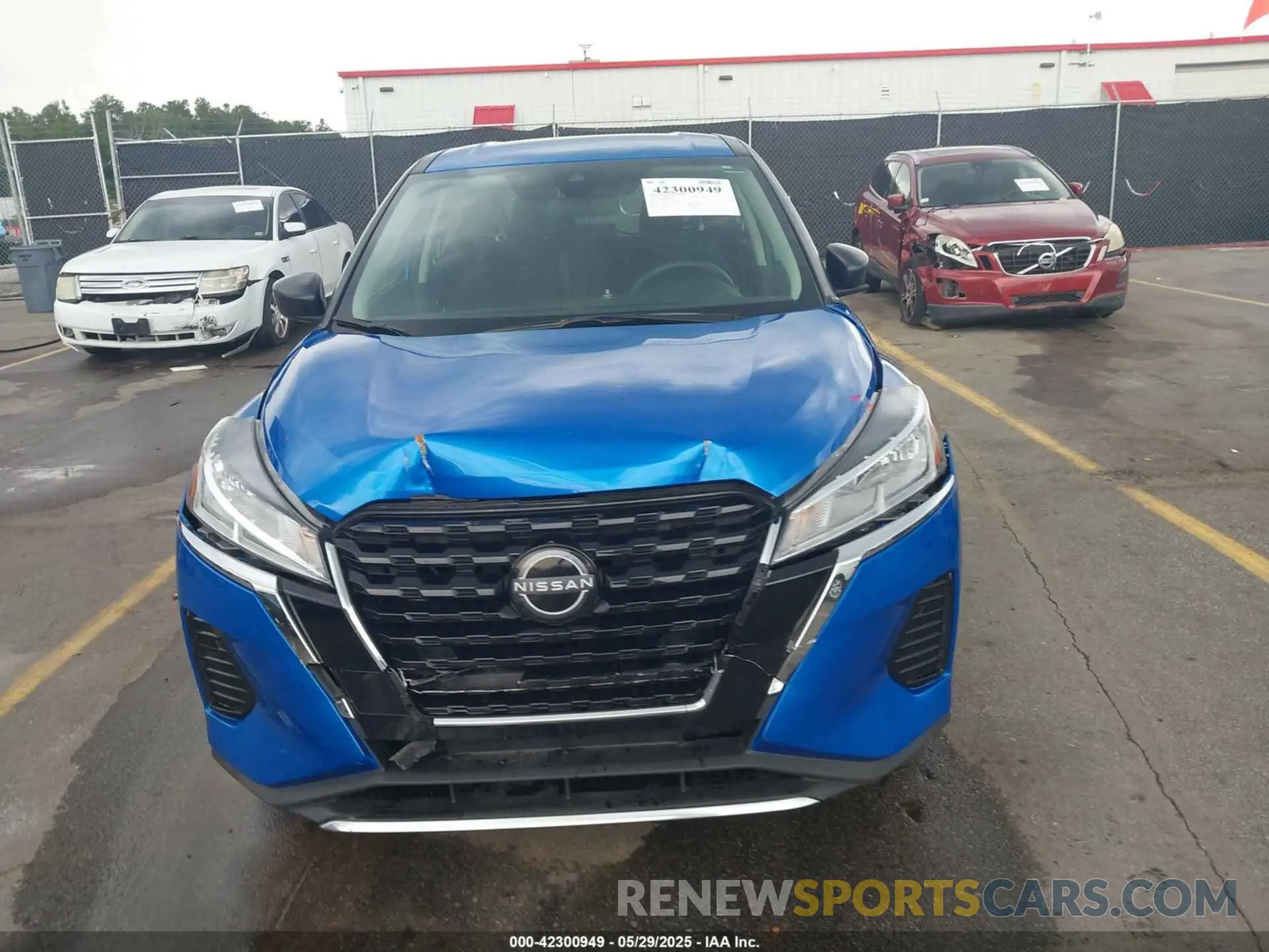 12 Photograph of a damaged car 3N1CP5BV7RL475386 NISSAN KICKS 2024