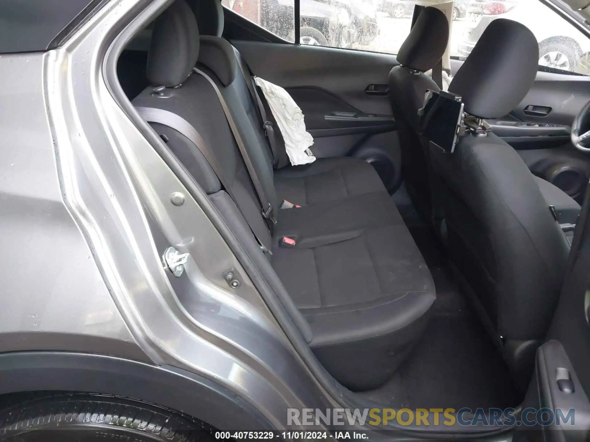 8 Photograph of a damaged car 3N1CP5BV7RL491068 NISSAN KICKS 2024