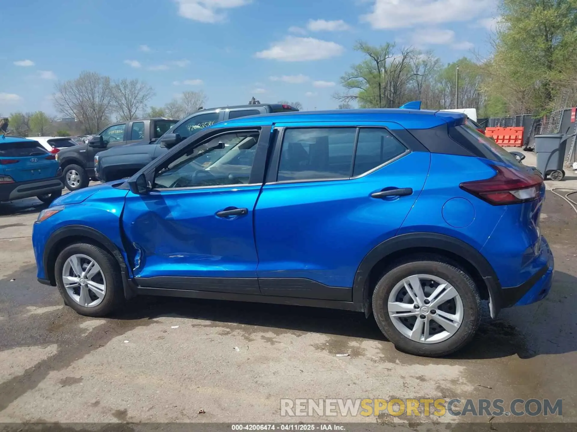 14 Photograph of a damaged car 3N1CP5BV7RL496822 NISSAN KICKS 2024