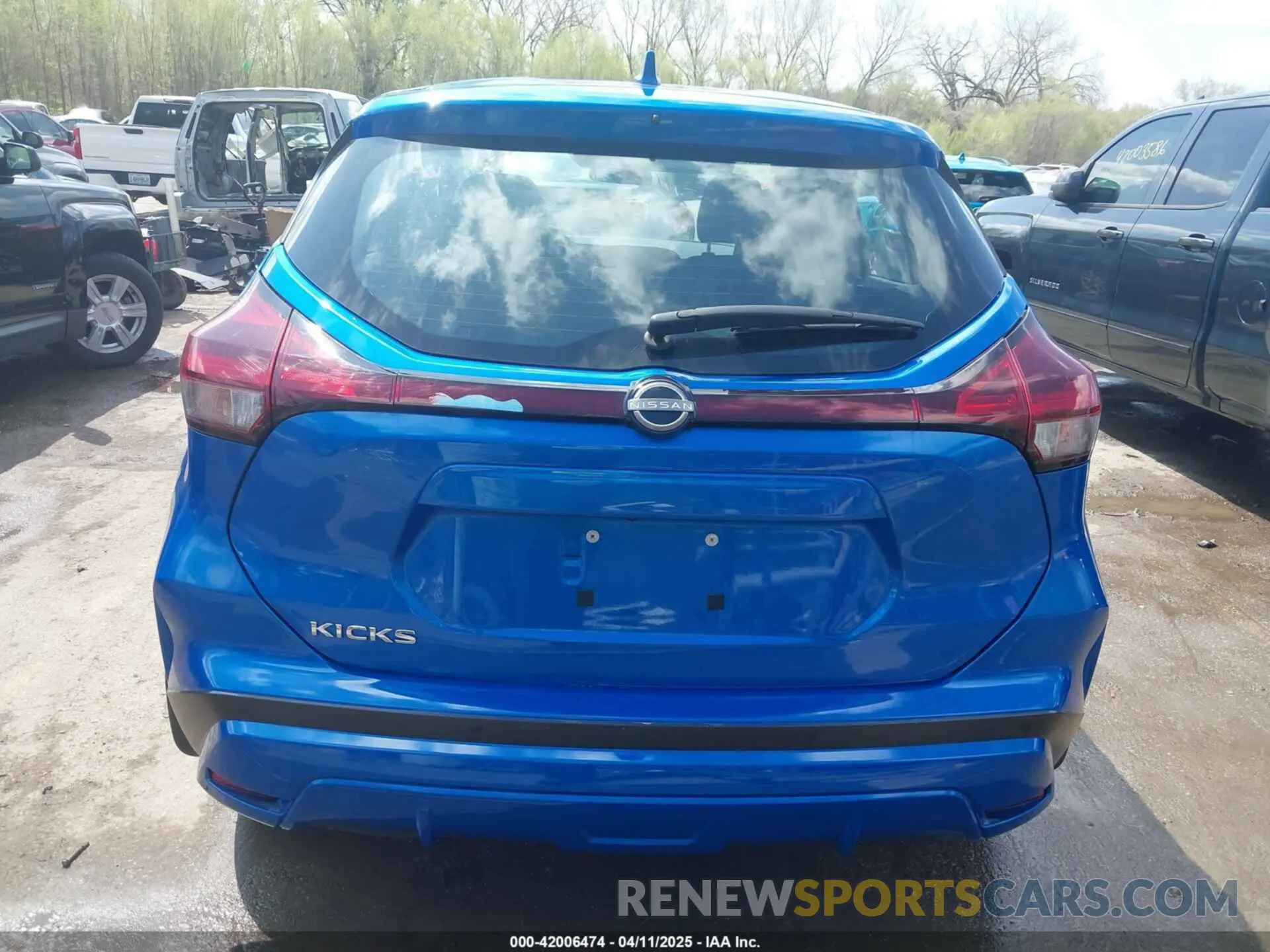 16 Photograph of a damaged car 3N1CP5BV7RL496822 NISSAN KICKS 2024