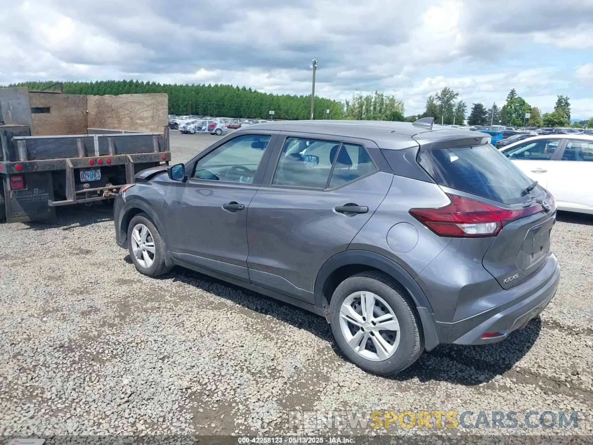3 Photograph of a damaged car 3N1CP5BV7RL502652 NISSAN KICKS 2024