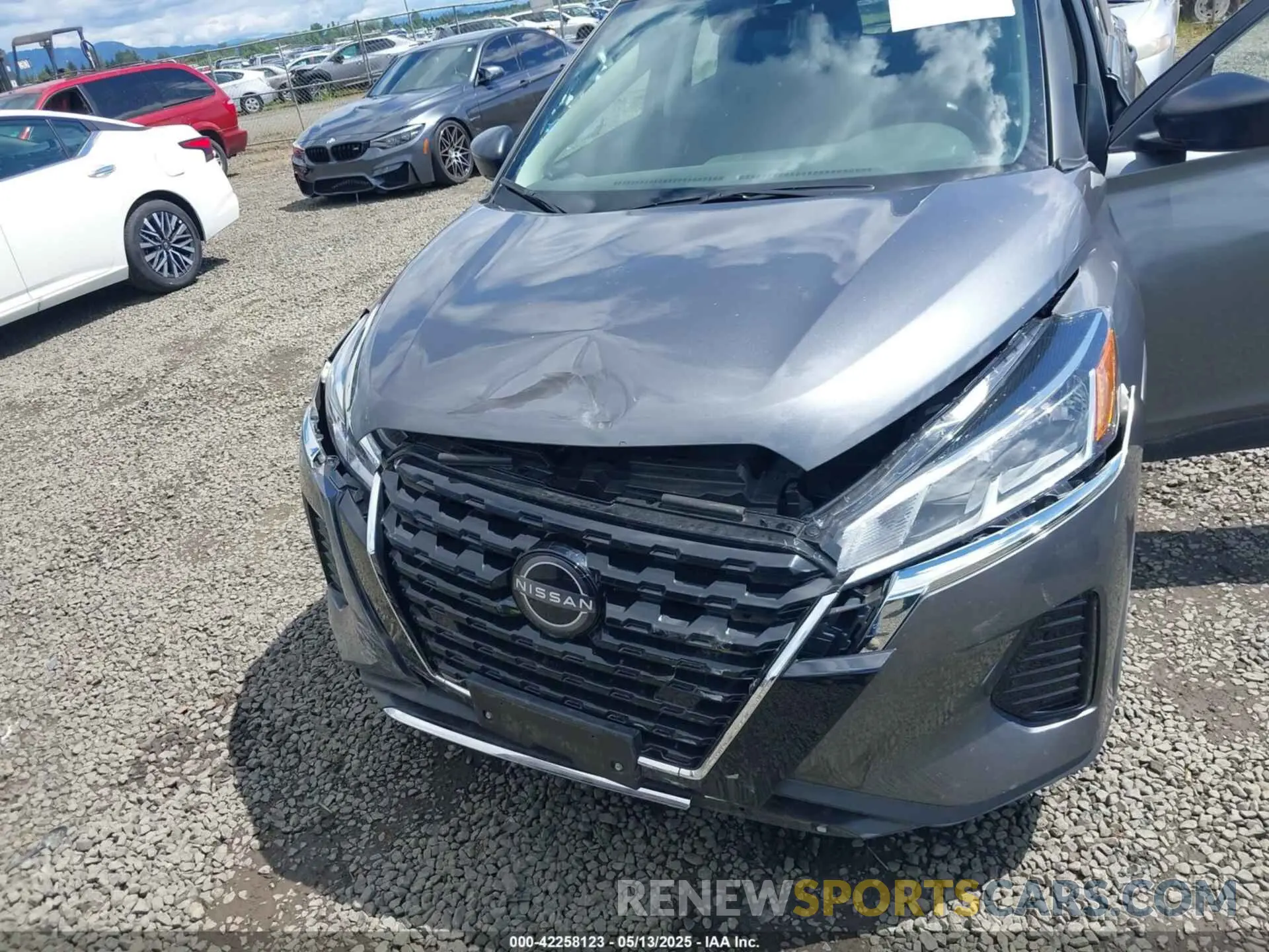 6 Photograph of a damaged car 3N1CP5BV7RL502652 NISSAN KICKS 2024
