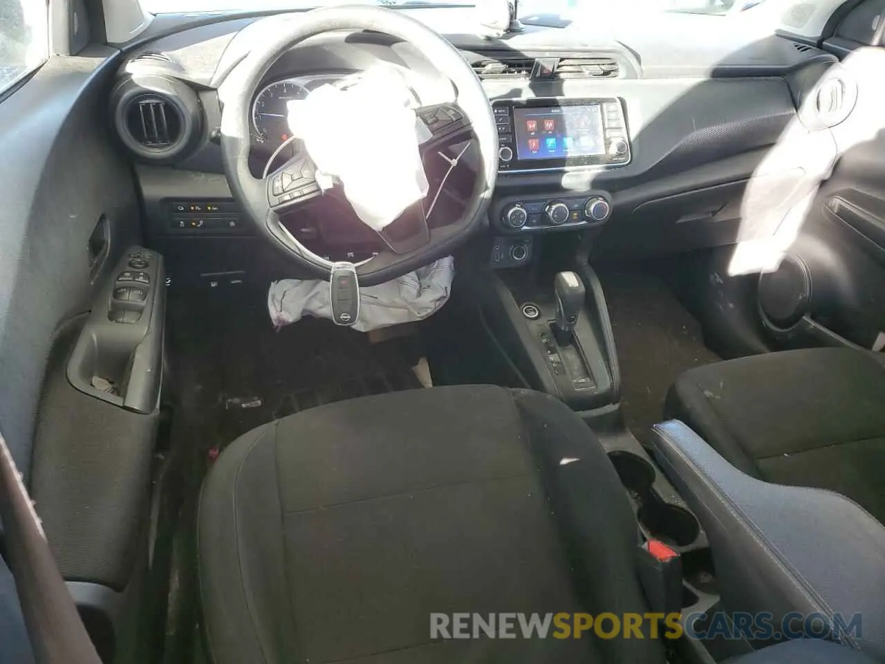 8 Photograph of a damaged car 3N1CP5BV7RL516714 NISSAN KICKS 2024