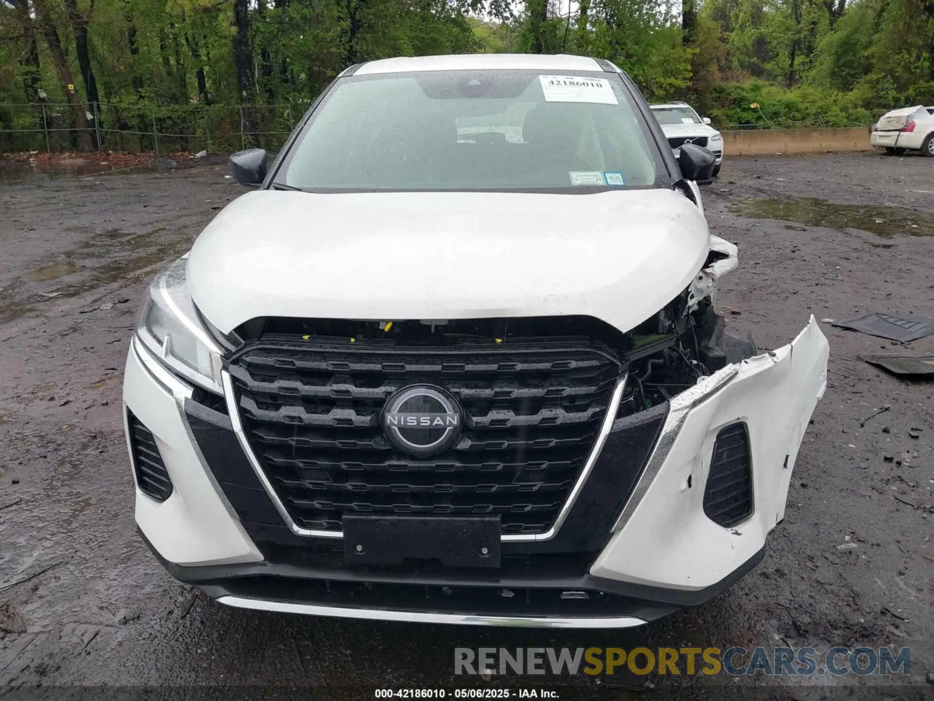 11 Photograph of a damaged car 3N1CP5BV7RL541662 NISSAN KICKS 2024
