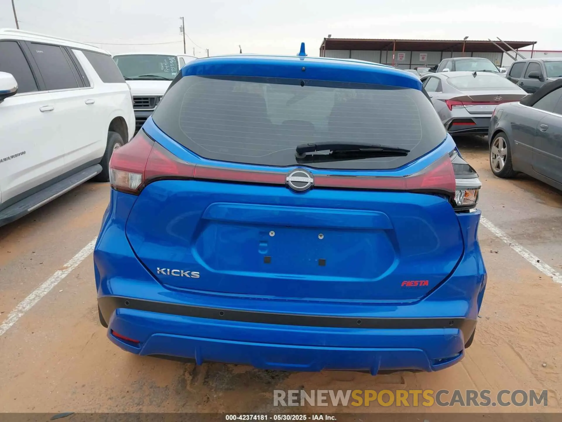16 Photograph of a damaged car 3N1CP5BV7RL561491 NISSAN KICKS 2024