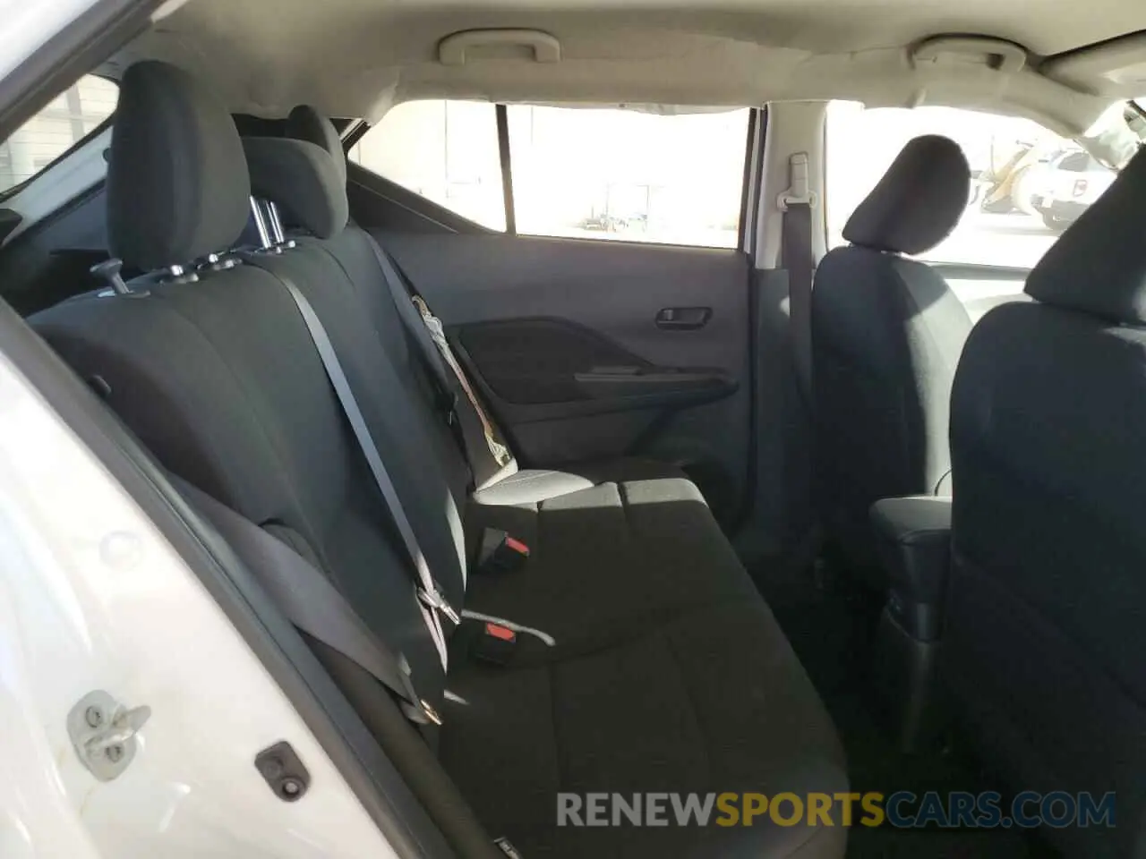 11 Photograph of a damaged car 3N1CP5BV7RL594409 NISSAN KICKS 2024