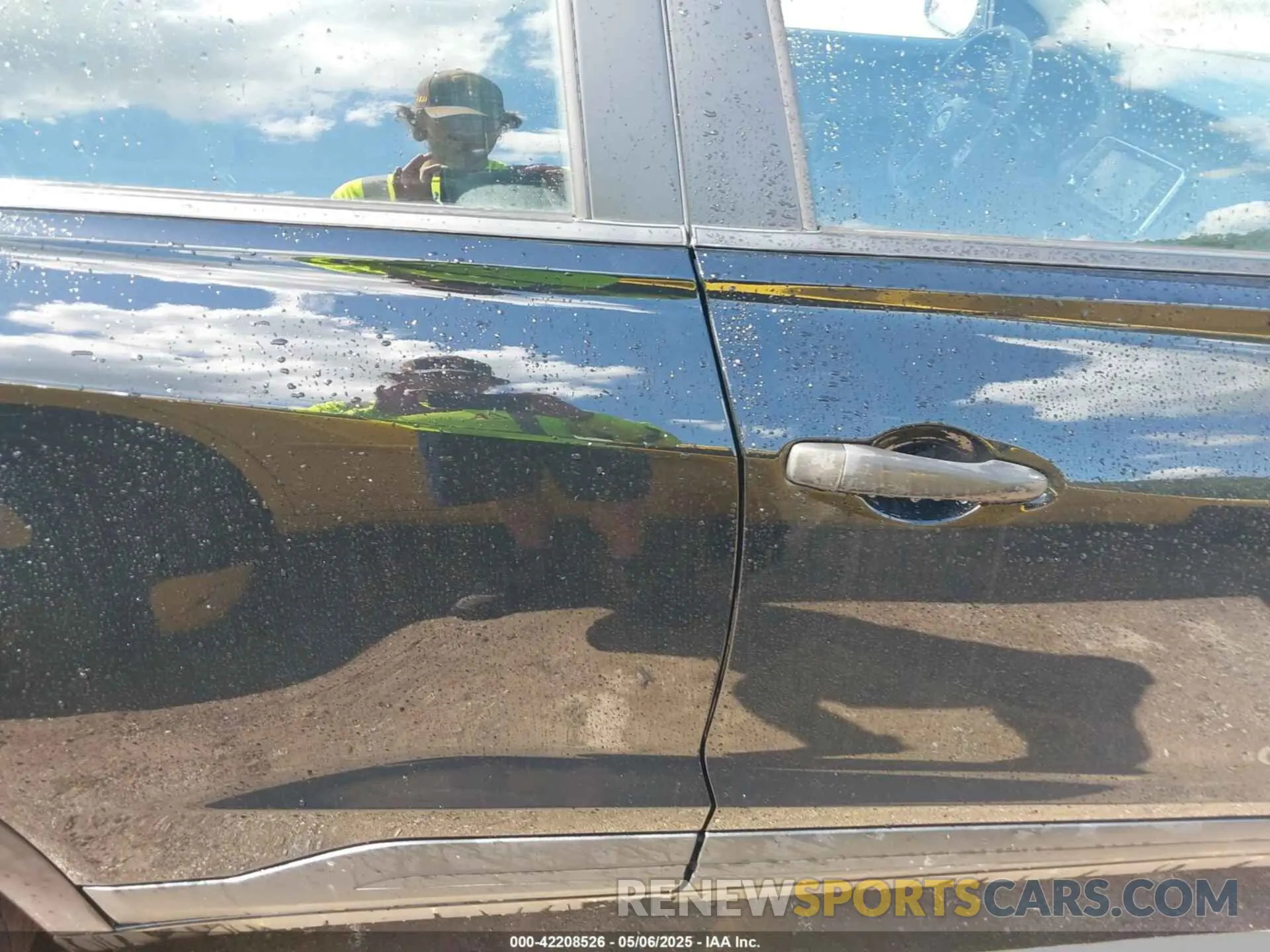 13 Photograph of a damaged car 3N1CP5BV8RL498577 NISSAN KICKS 2024