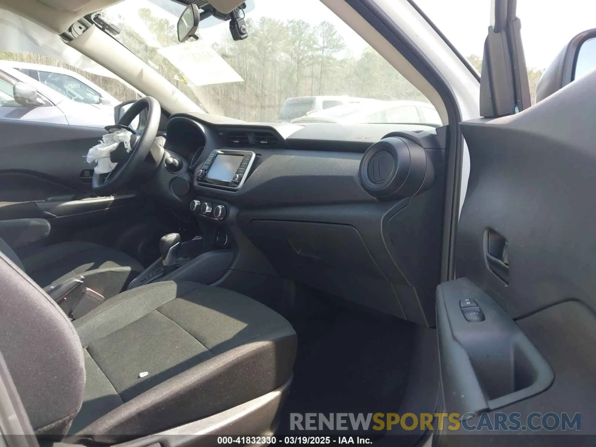 5 Photograph of a damaged car 3N1CP5BV8RL534588 NISSAN KICKS 2024