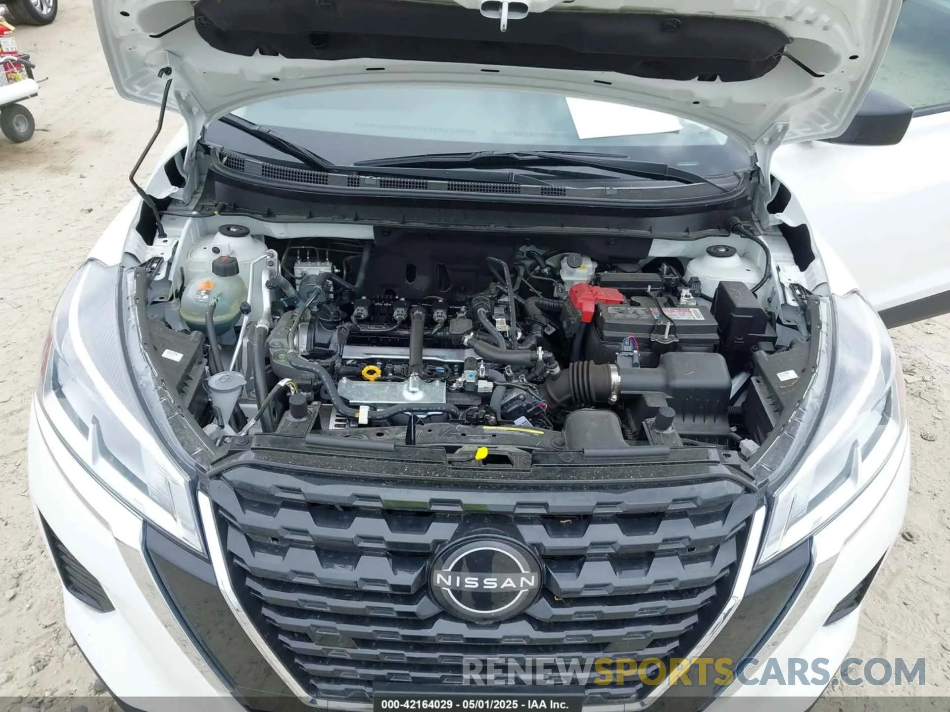 10 Photograph of a damaged car 3N1CP5BV8RL556350 NISSAN KICKS 2024