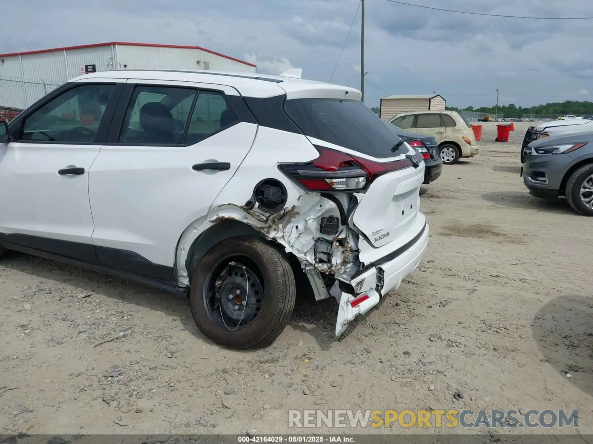 6 Photograph of a damaged car 3N1CP5BV8RL556350 NISSAN KICKS 2024