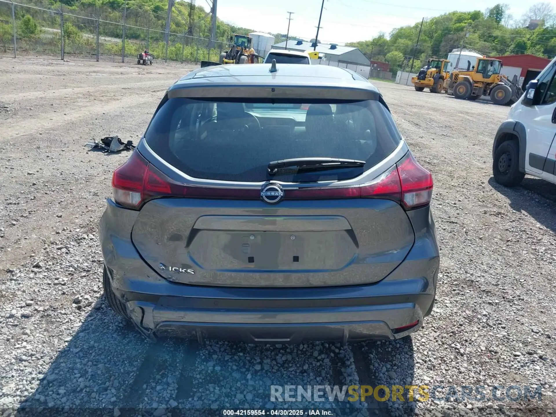 16 Photograph of a damaged car 3N1CP5BV8RL594029 NISSAN KICKS 2024