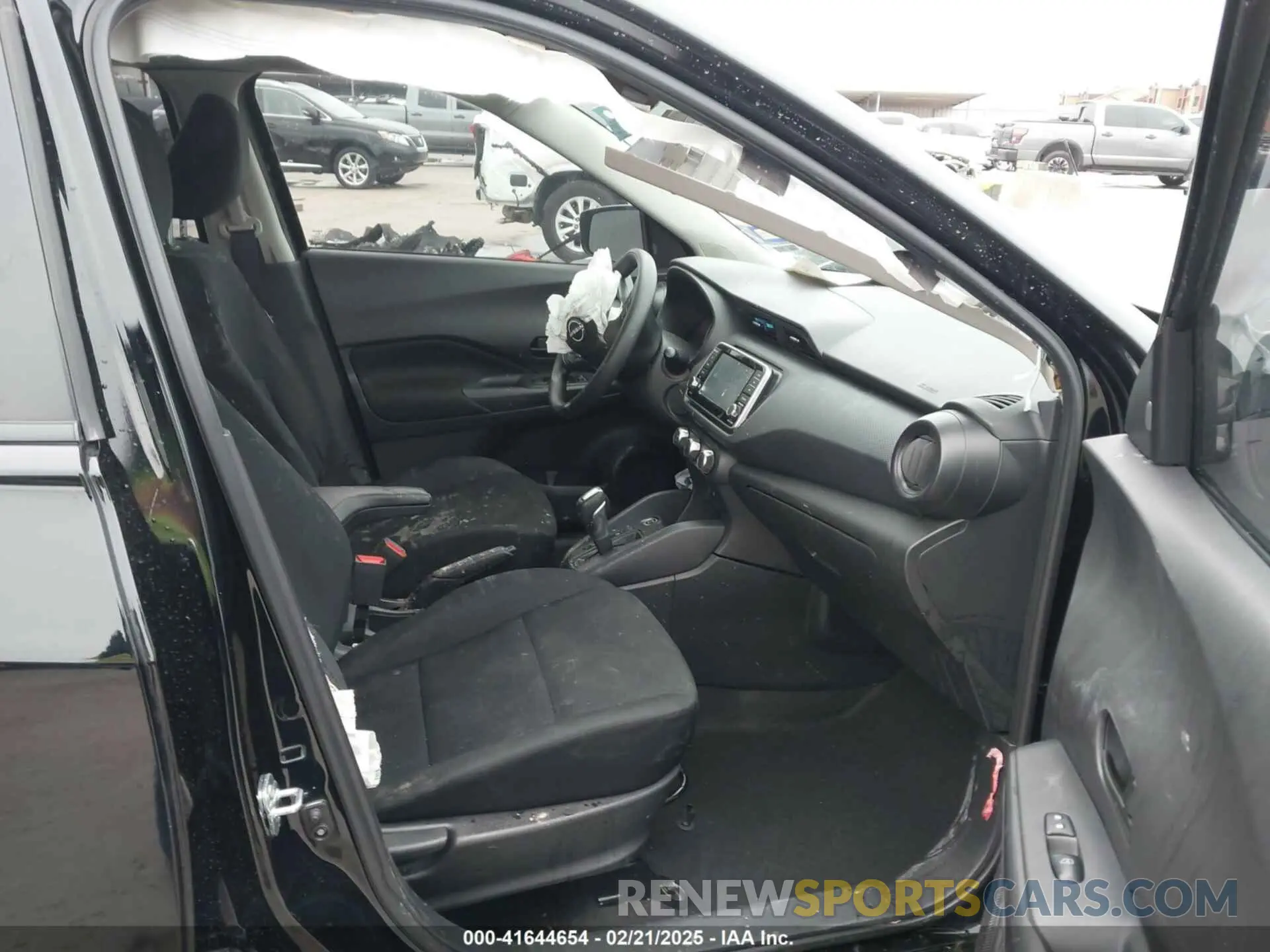 5 Photograph of a damaged car 3N1CP5BV9RL477611 NISSAN KICKS 2024