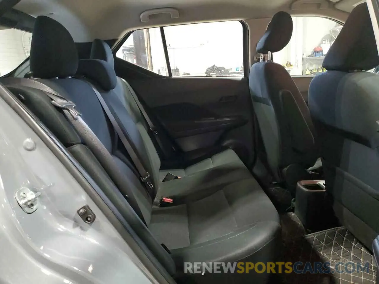 11 Photograph of a damaged car 3N1CP5BV9RL485224 NISSAN KICKS 2024