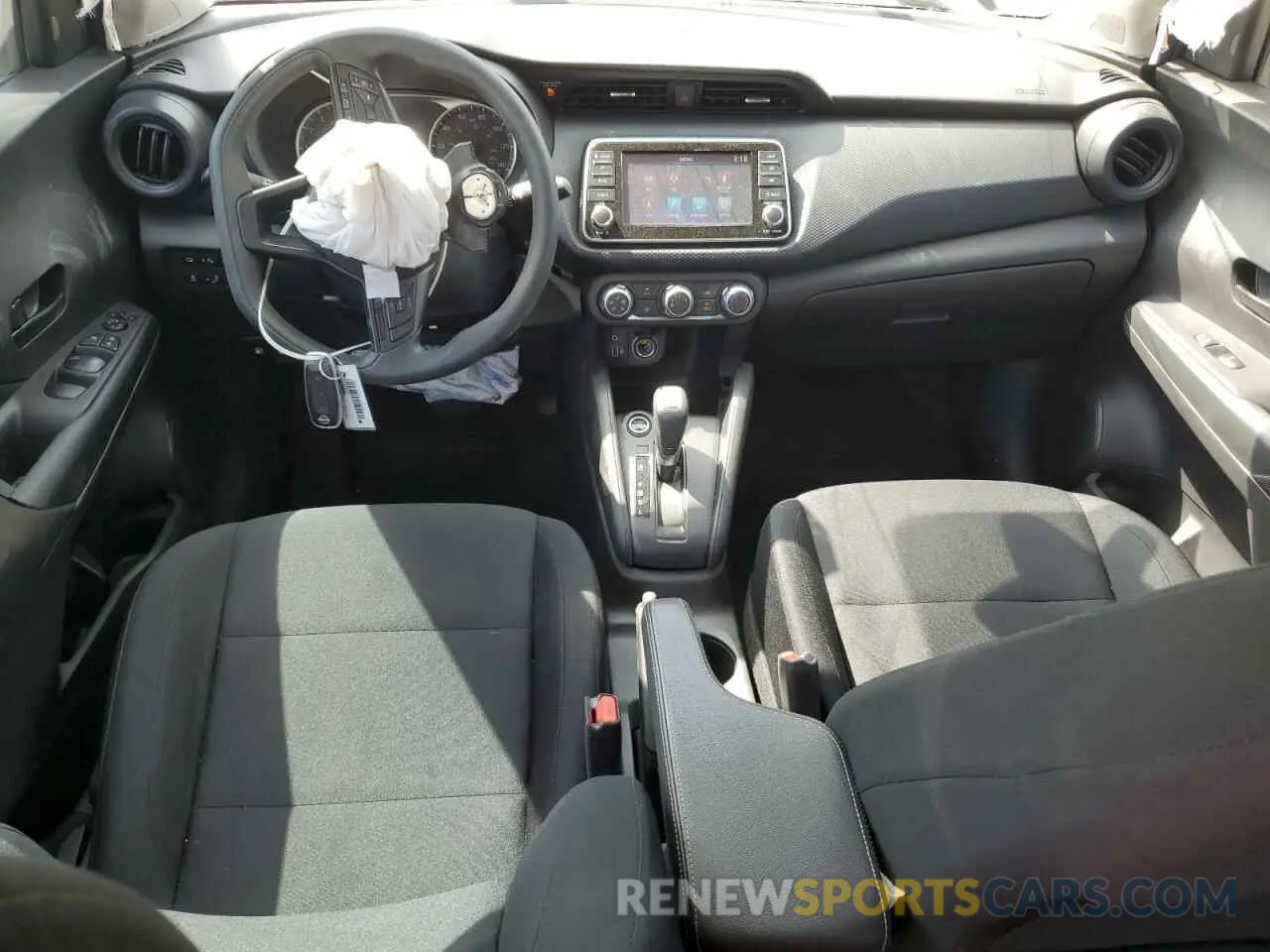 8 Photograph of a damaged car 3N1CP5BV9RL500157 NISSAN KICKS 2024