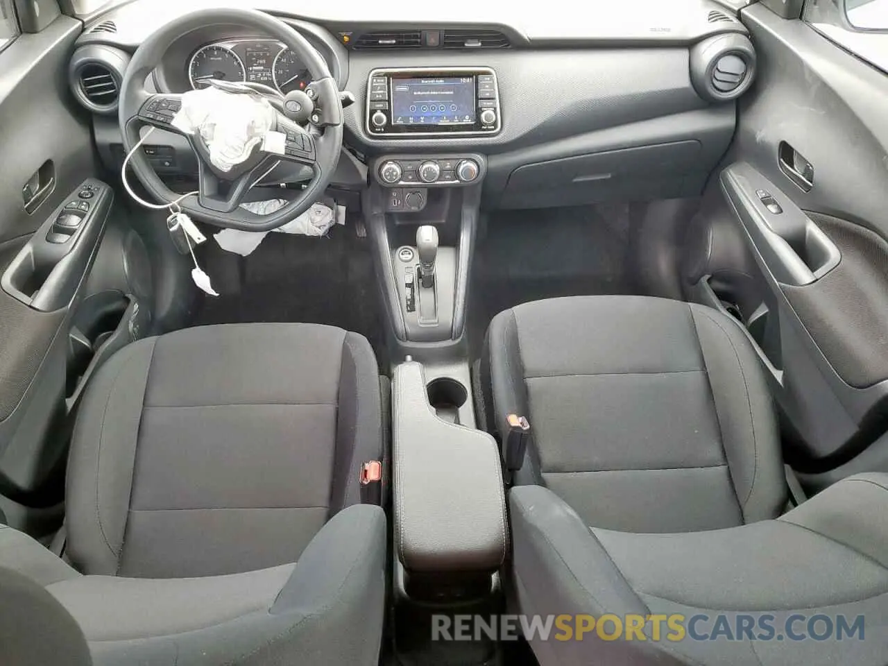 8 Photograph of a damaged car 3N1CP5BV9RL522109 NISSAN KICKS 2024