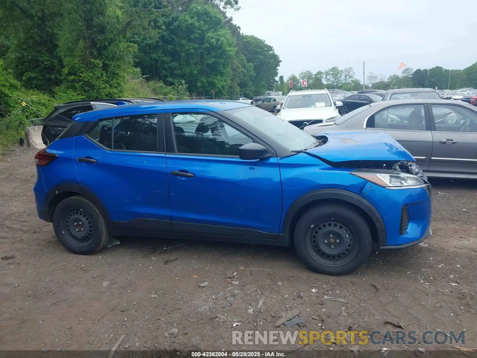 13 Photograph of a damaged car 3N1CP5BVXRL470635 NISSAN KICKS 2024